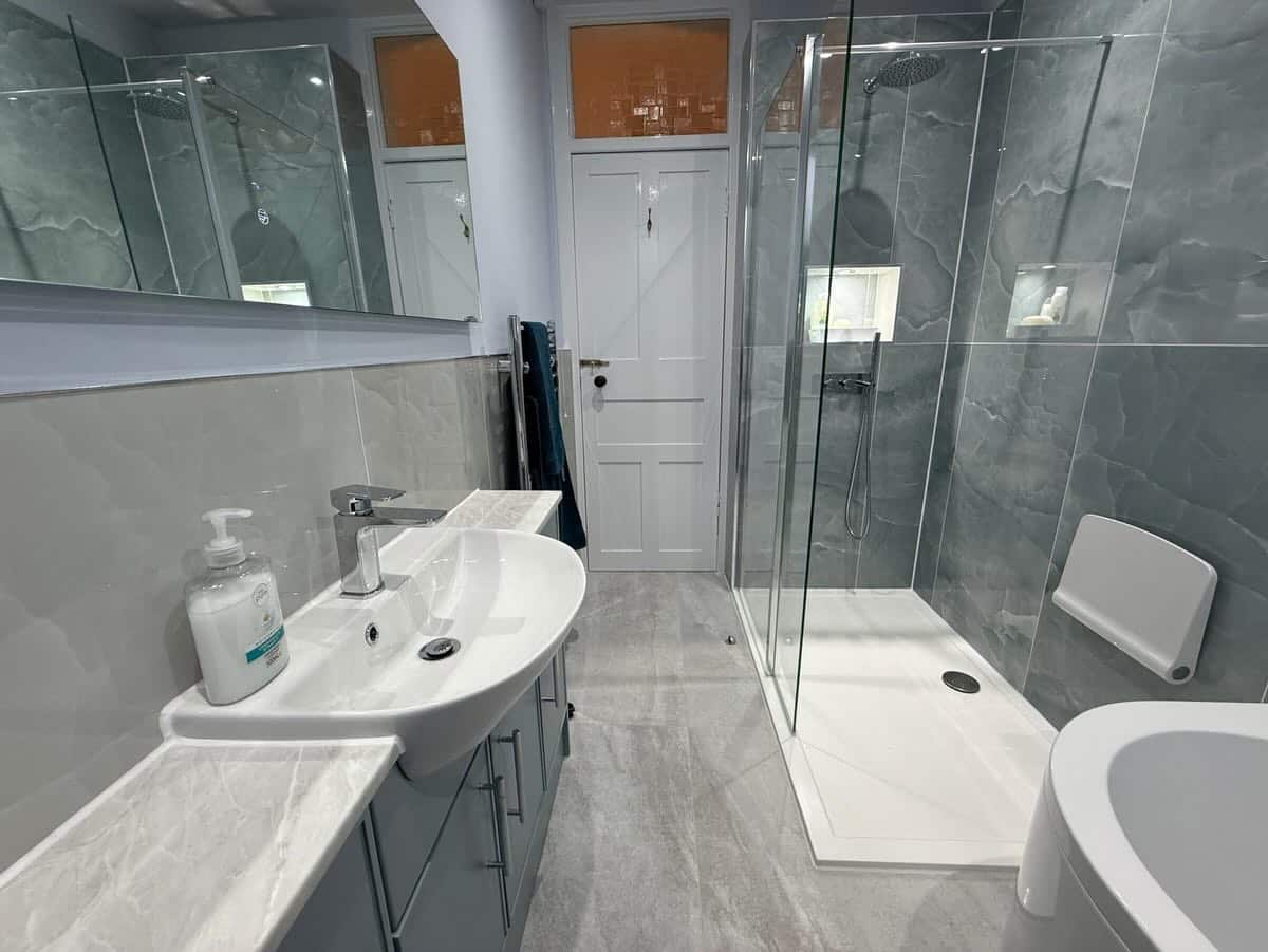 Bespoke walk in shower with seat